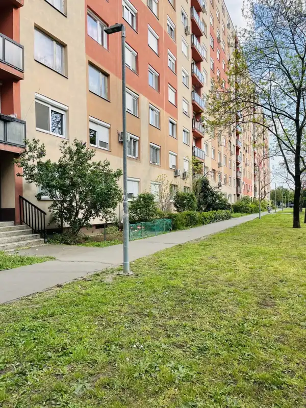 Eladó panellakás, Budapest, XV. kerület 3 szoba 71 m² 78 M Ft